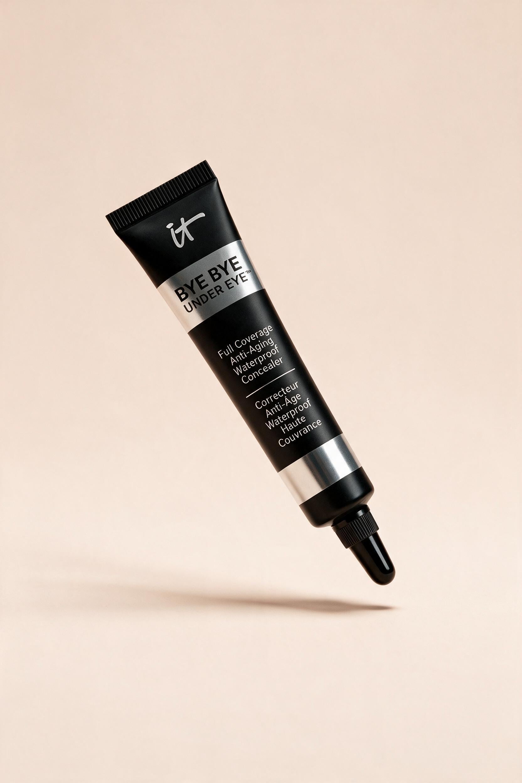 IT Cosmetics Bye Bye Under Eye dekkende concealer van Beauty Vellvet, aanzicht 3